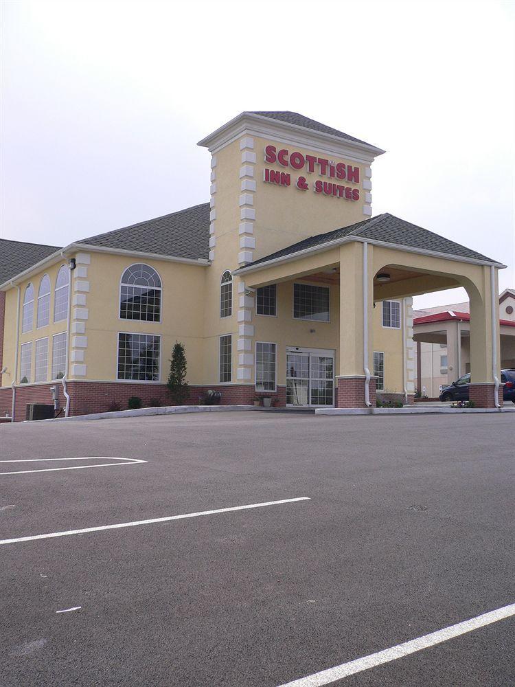 Super 8 By Wyndham Harrisburg Hershey North Екстер'єр фото