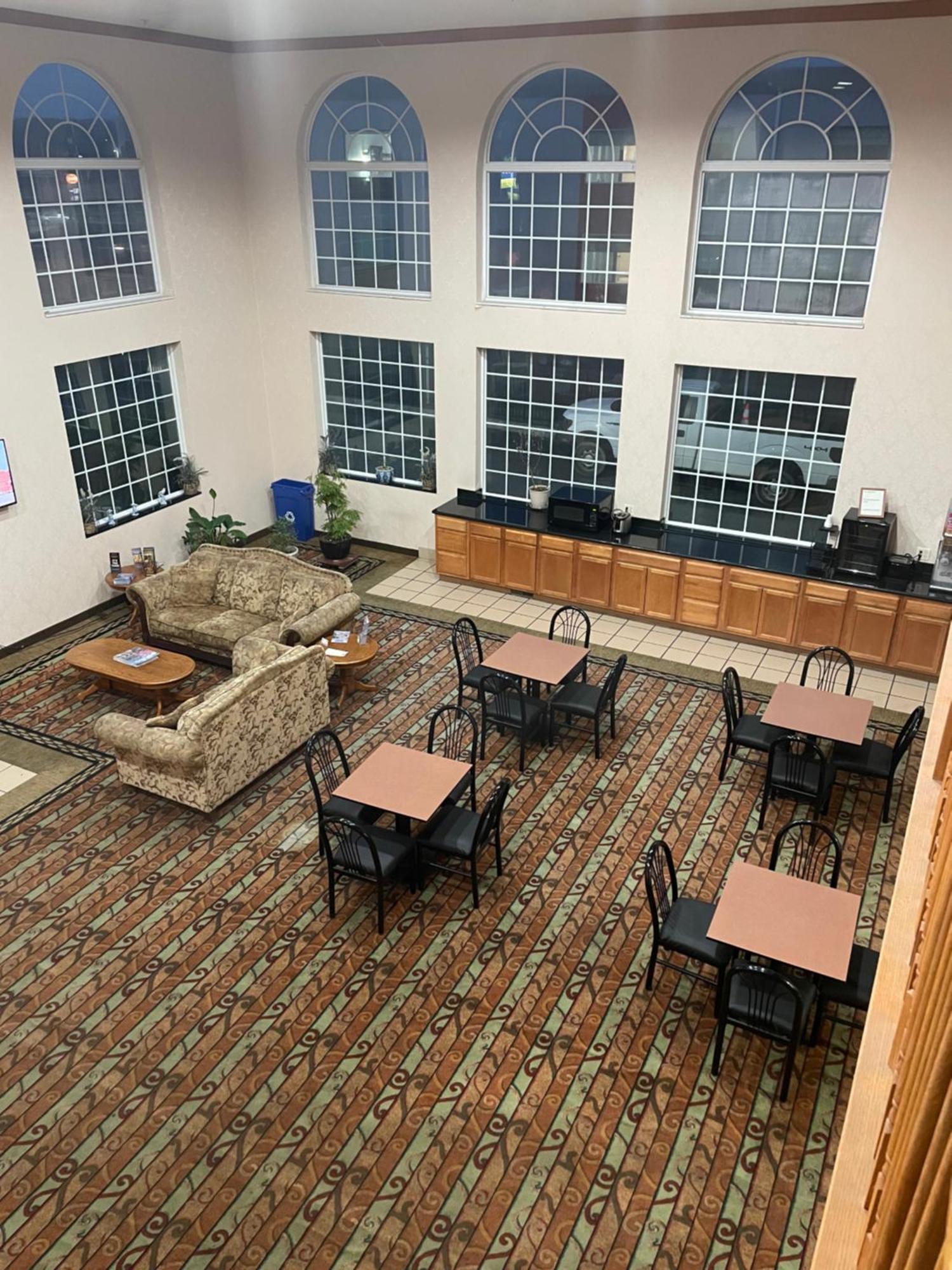 Super 8 By Wyndham Harrisburg Hershey North Екстер'єр фото