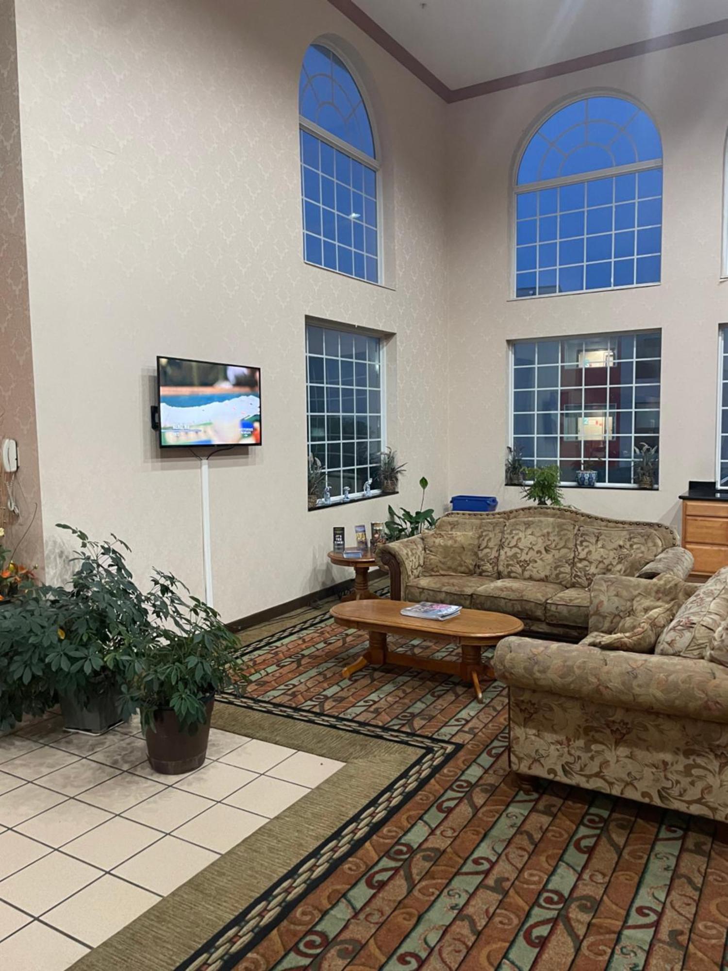 Super 8 By Wyndham Harrisburg Hershey North Екстер'єр фото