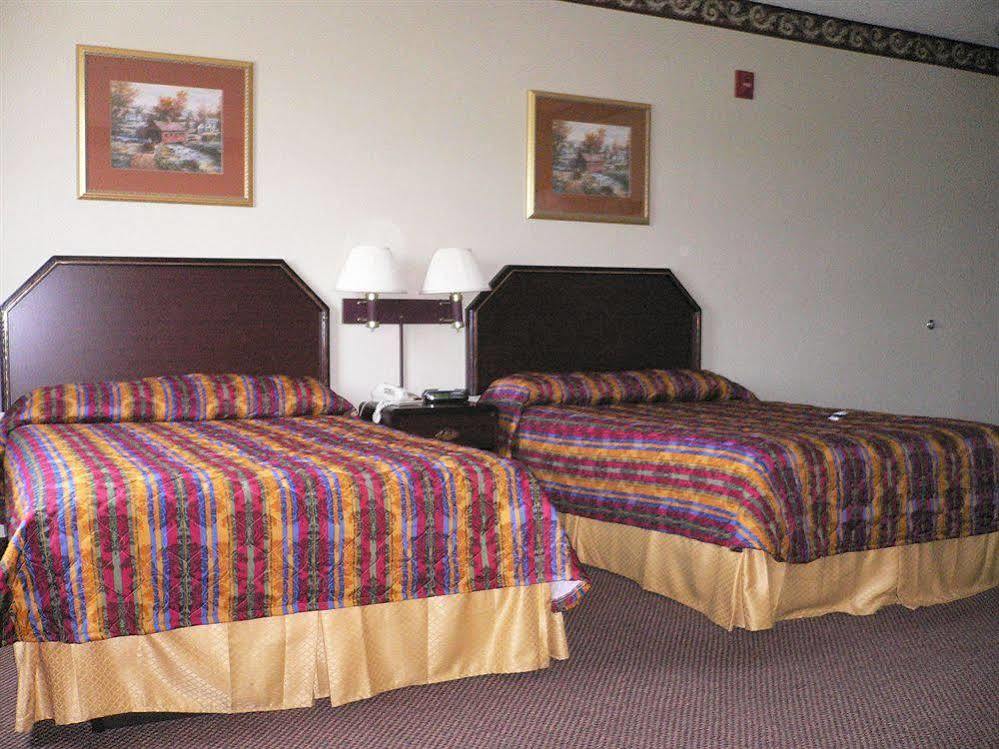 Super 8 By Wyndham Harrisburg Hershey North Екстер'єр фото
