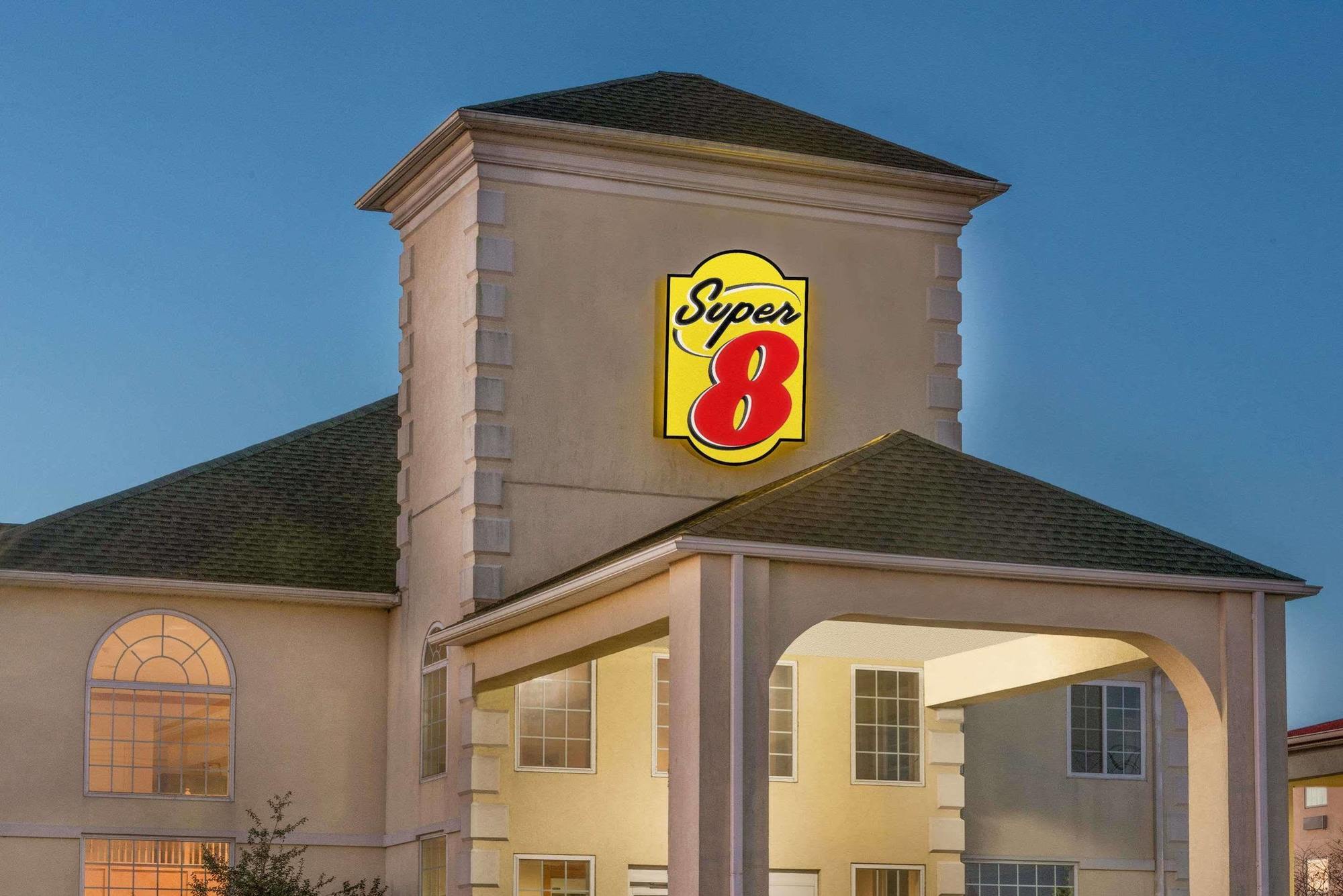 Super 8 By Wyndham Harrisburg Hershey North Екстер'єр фото